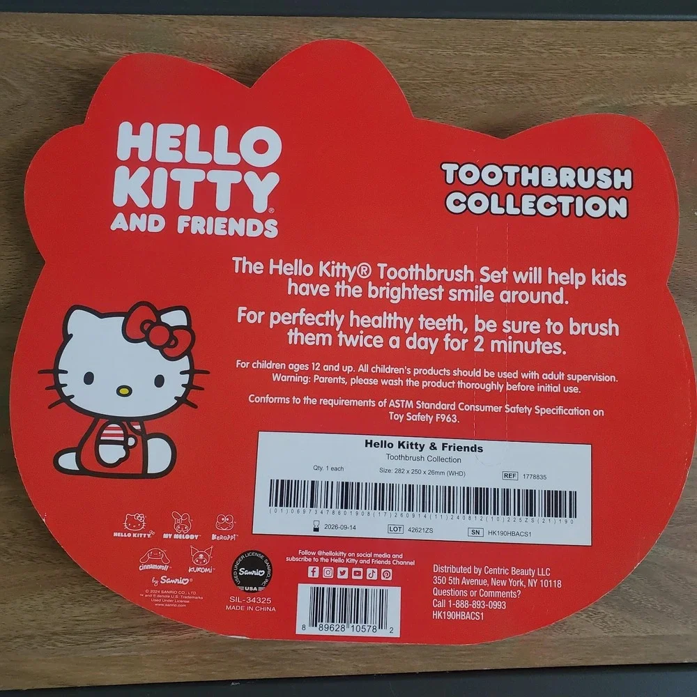 Hello Kitty and Friends Toothbrush Collection + Travel Cover 5 Count Soft‎ Kids